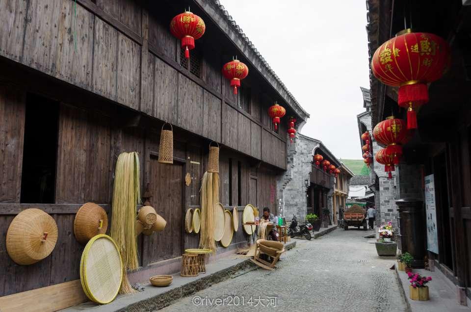 探讨天涯热点话题,畅享离职后一建证注销还是转注册